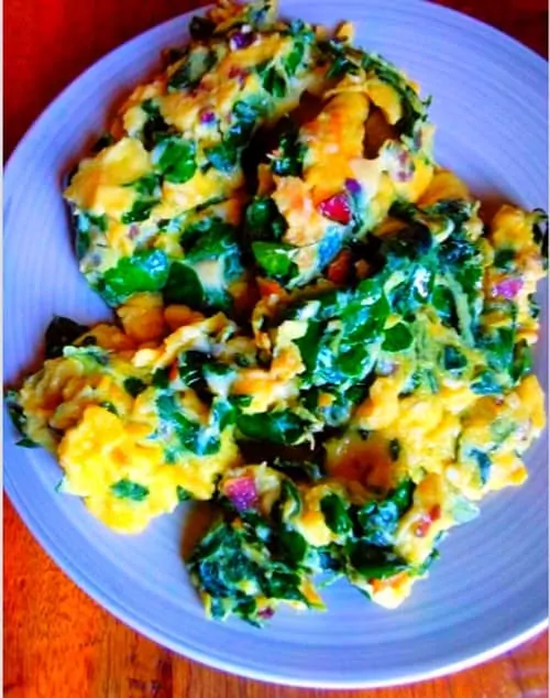 Egg Scrambled with Drumstick Leaves