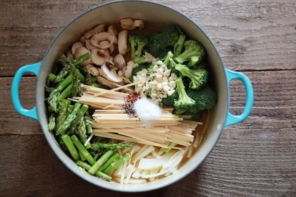 One Pot Pasta Primavera